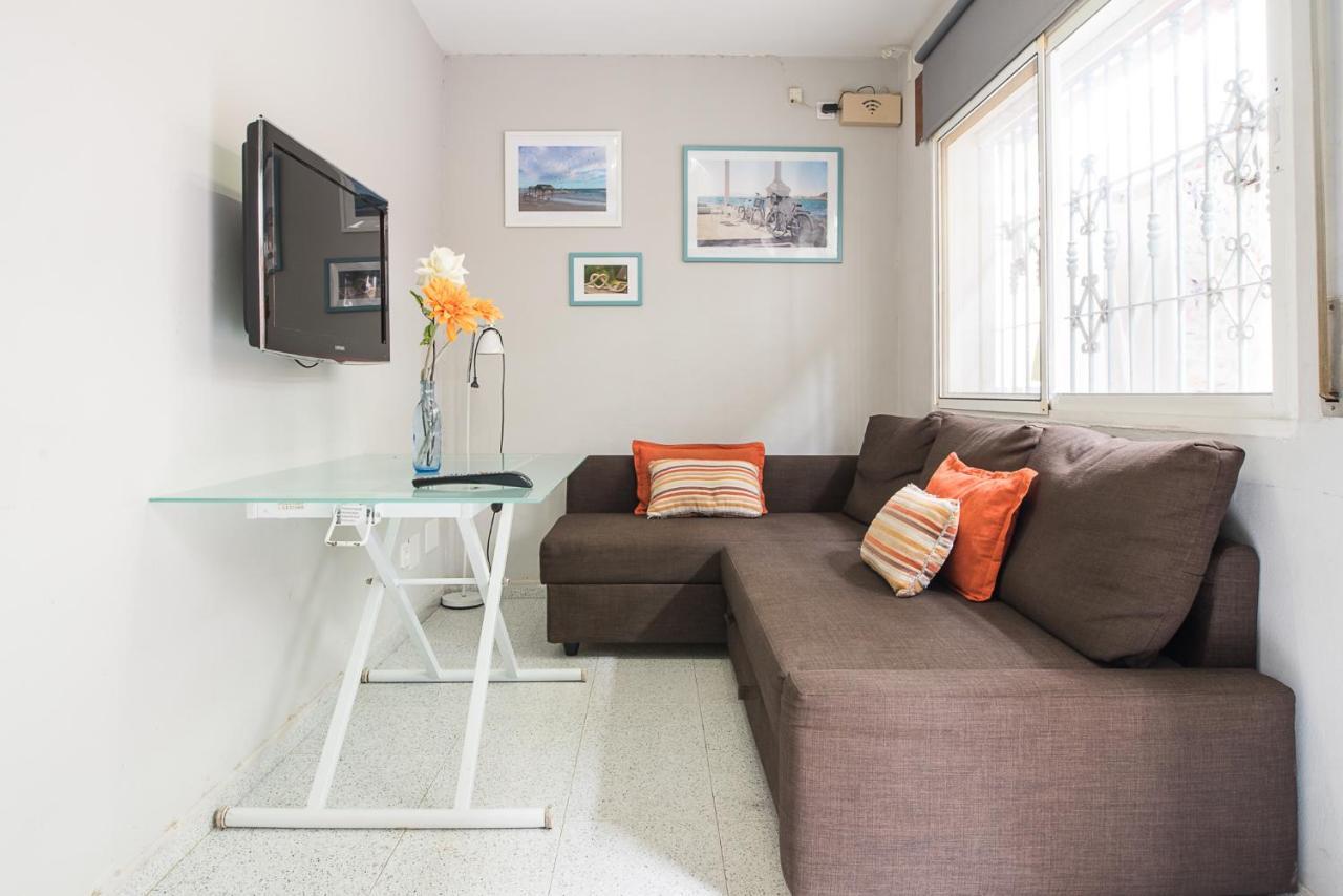 Malagaonbeach 1 - Two Bedrooms - Up To 3 People - 10 Meters Beach Málaga Exterior foto