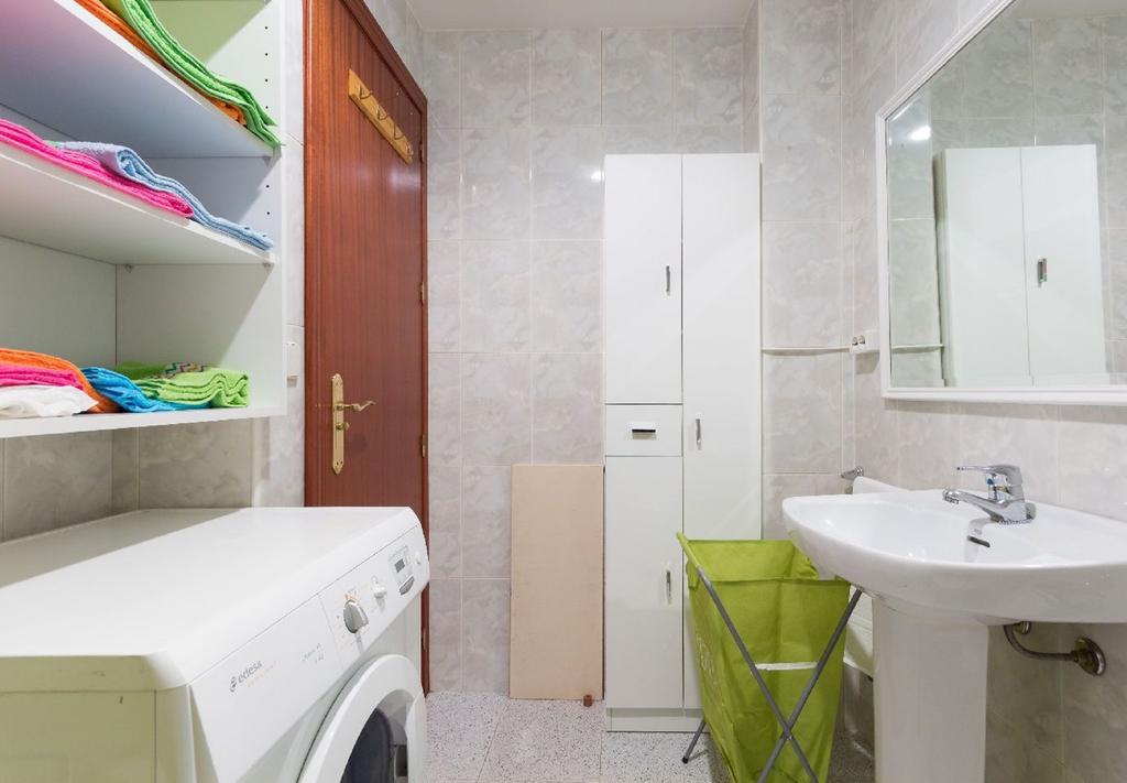Malagaonbeach 1 - Two Bedrooms - Up To 3 People - 10 Meters Beach Málaga Quarto foto